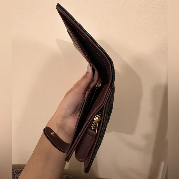 Elegant Black Quilted Women's Clutch Wallet - Picture 6 of 6